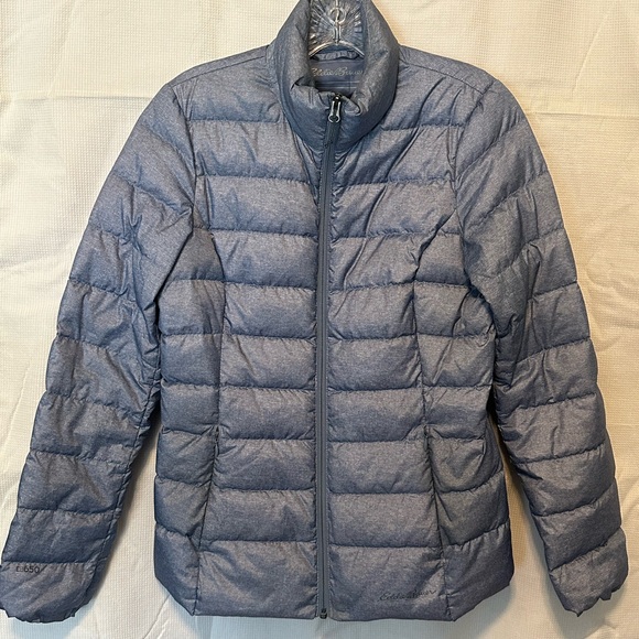 Eddie Bauer Women's Light Blue Puffer Jacket - Picture 1 of 5